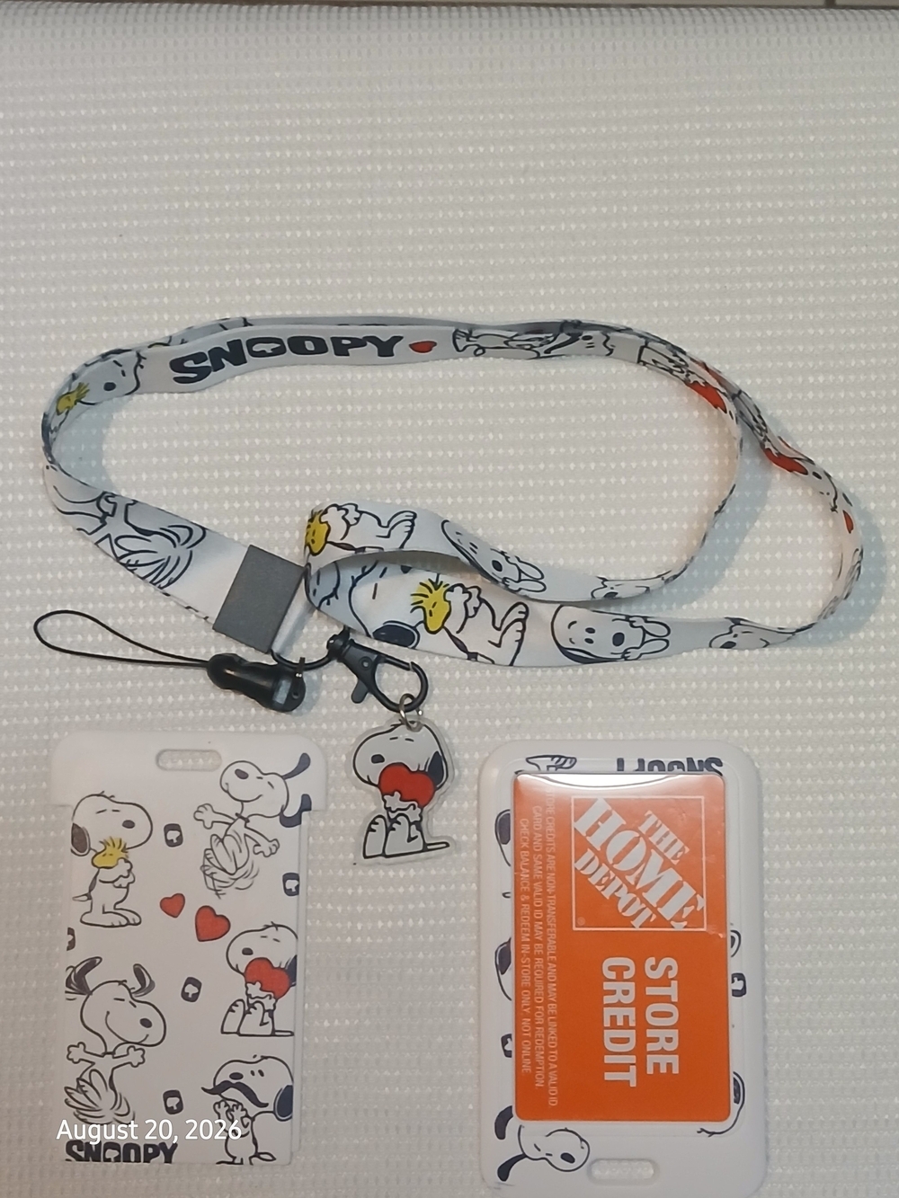 Peanuts - Lanyard & ID Holder Set, Snoopy Doing The Happy Dance, Engraved - Picture 6 of 8